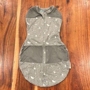 Happiest baby sleep sack size small sleepea